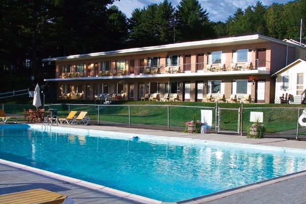 Half Moon Motel & Cottages (Neuengland)